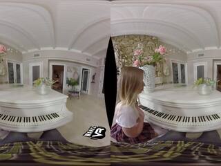 Дочка спокушає її піаніно вчитель! (vr)