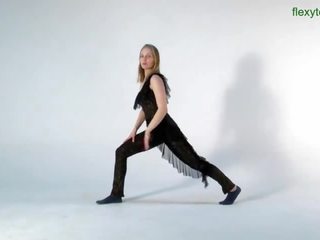 Sofya belaya softcore gymnastics y splits