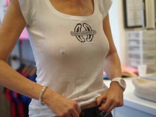 Lexoweb 在 湿 t恤衫 – braless 和 pantyless: 性别 电影 94 | 超碰在线视频