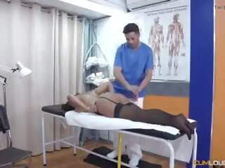 Dr. σεξ συνδετήρας με ασθενής