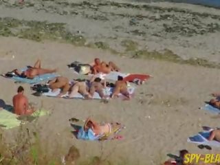 Voyeur playa aficionado desnuda milfs coño y culo cerca hasta